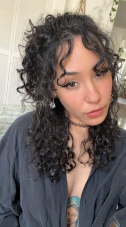 Solange Quente a Sua Companhia Para Momentos Inesquecíveis