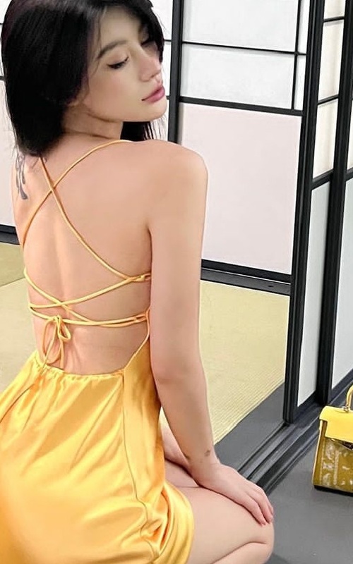 Clara Impetuosa Desperte Seus Desejos com Encanto e Sedução